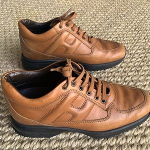 Hogan tan leather boot style sneakers